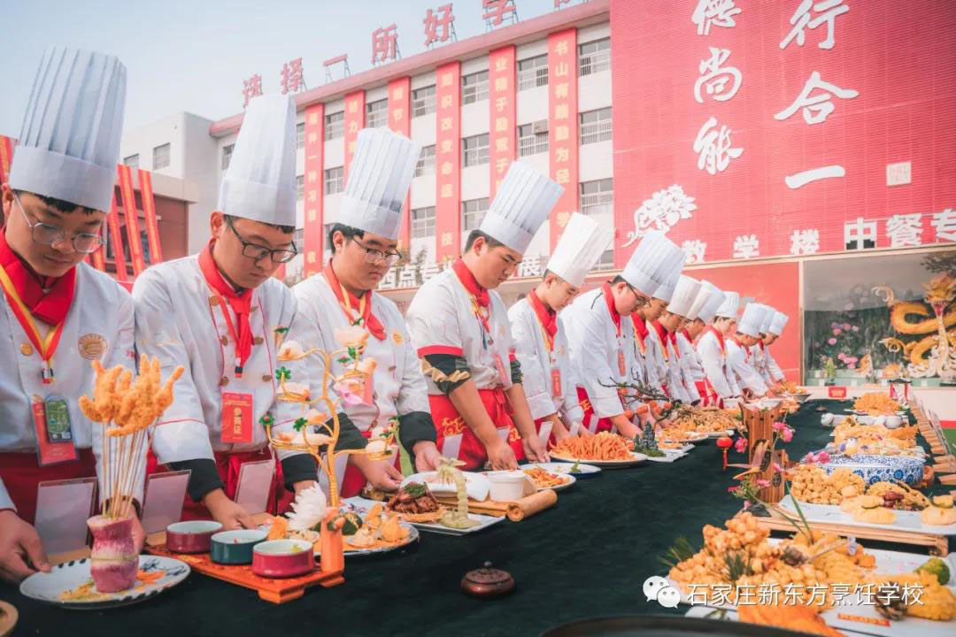 石家莊新東方中等專(zhuān)業(yè)學(xué)校中餐專(zhuān)業(yè)：烹飪夢(mèng)想啟航，職業(yè)規(guī)劃照亮未來(lái)