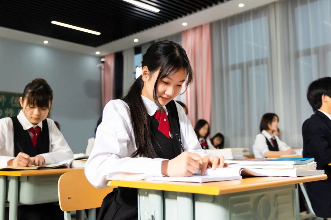初中畢業(yè)生學(xué)技術(shù)，請先查收這份職業(yè)規(guī)劃！