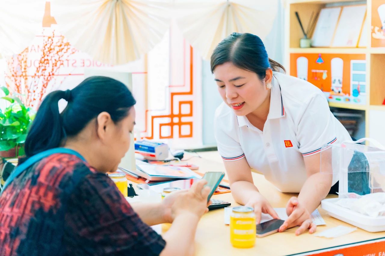 Hi，新同學(xué)！報(bào)讀不一樣的學(xué)校，成就不一樣的你！