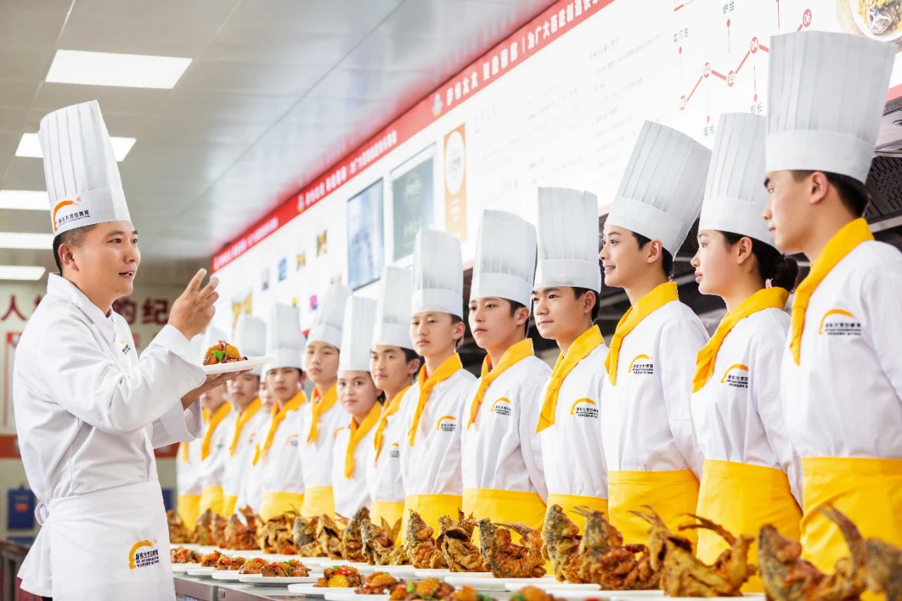 2025年春季預科班報名開始了，這4類人千萬不要錯過！