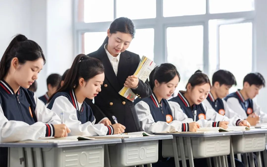 初三成績不好考不上高中？選河北新東方烹飪技工學校一樣上大學