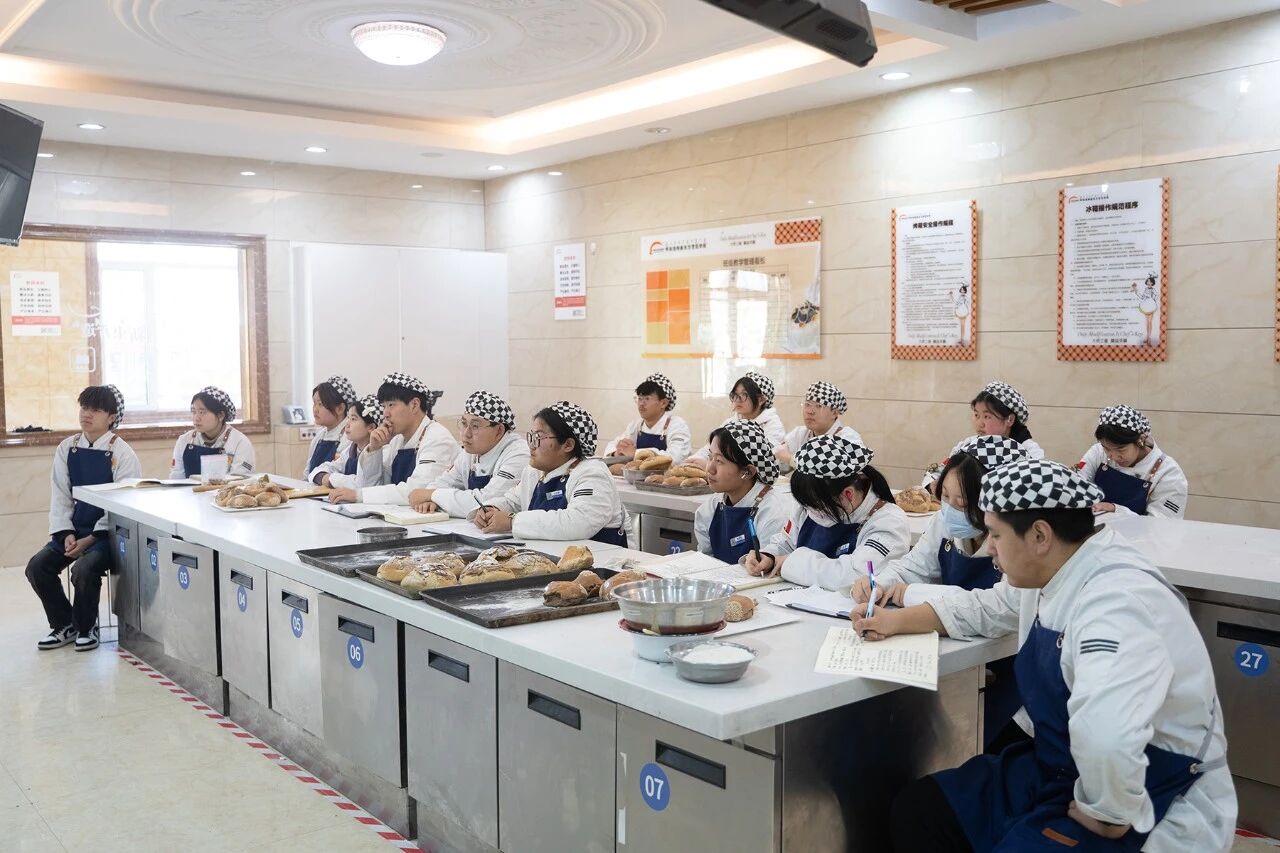 84462f24d538d0be41b3825250cb96bb.jpg 84462f24d538d0be41b3825250cb96bb.jpg