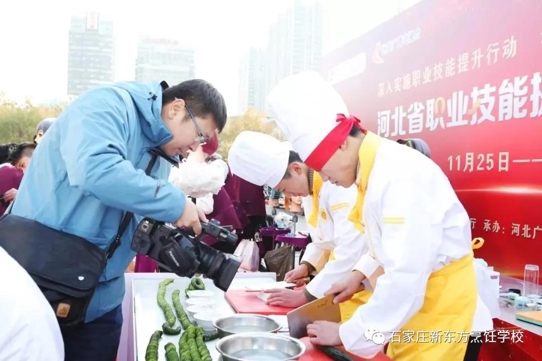 華麗轉(zhuǎn)身丨職校轉(zhuǎn)學新東方烹飪學校，用技能鑄就美好未來！